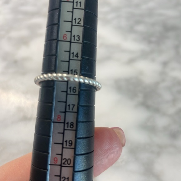 Green amethyst ring 925 sterling silver in size 7 - Picture 7 of 8